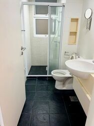 The Esparis (D18), Condominium #613717731